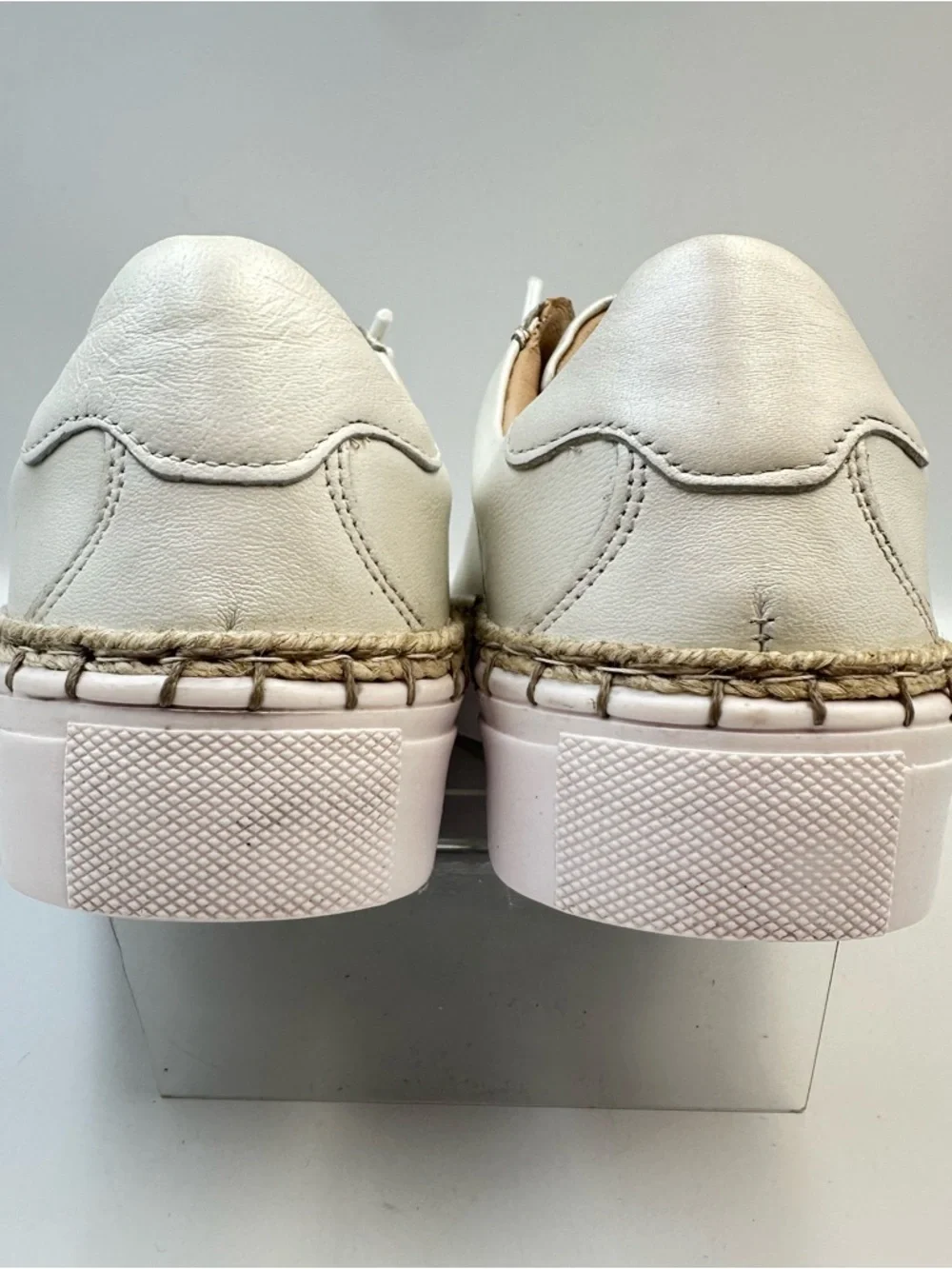 Diba True EmBelish White Ivory Slip On Leather Sneaker Womens 7.5M Platform - Picture 4 of 10